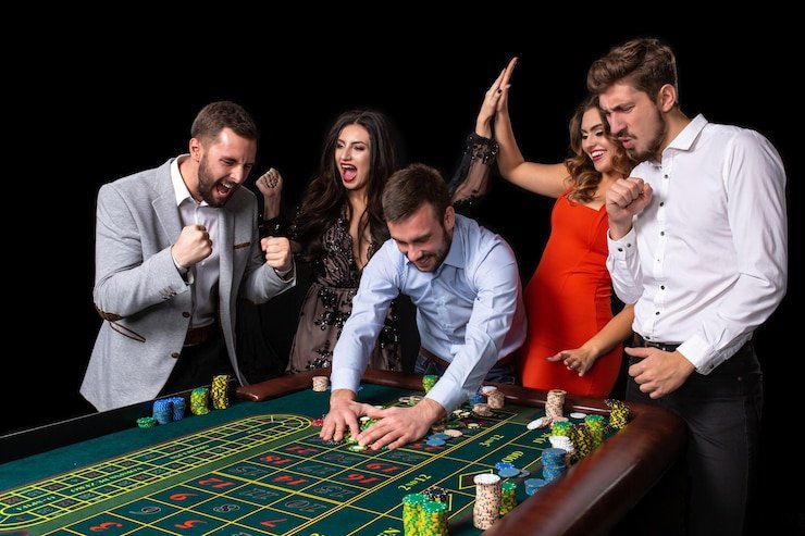 Live baccarat table at Evolution Gaming showing dealer cards and betting interface on mamen4d slot